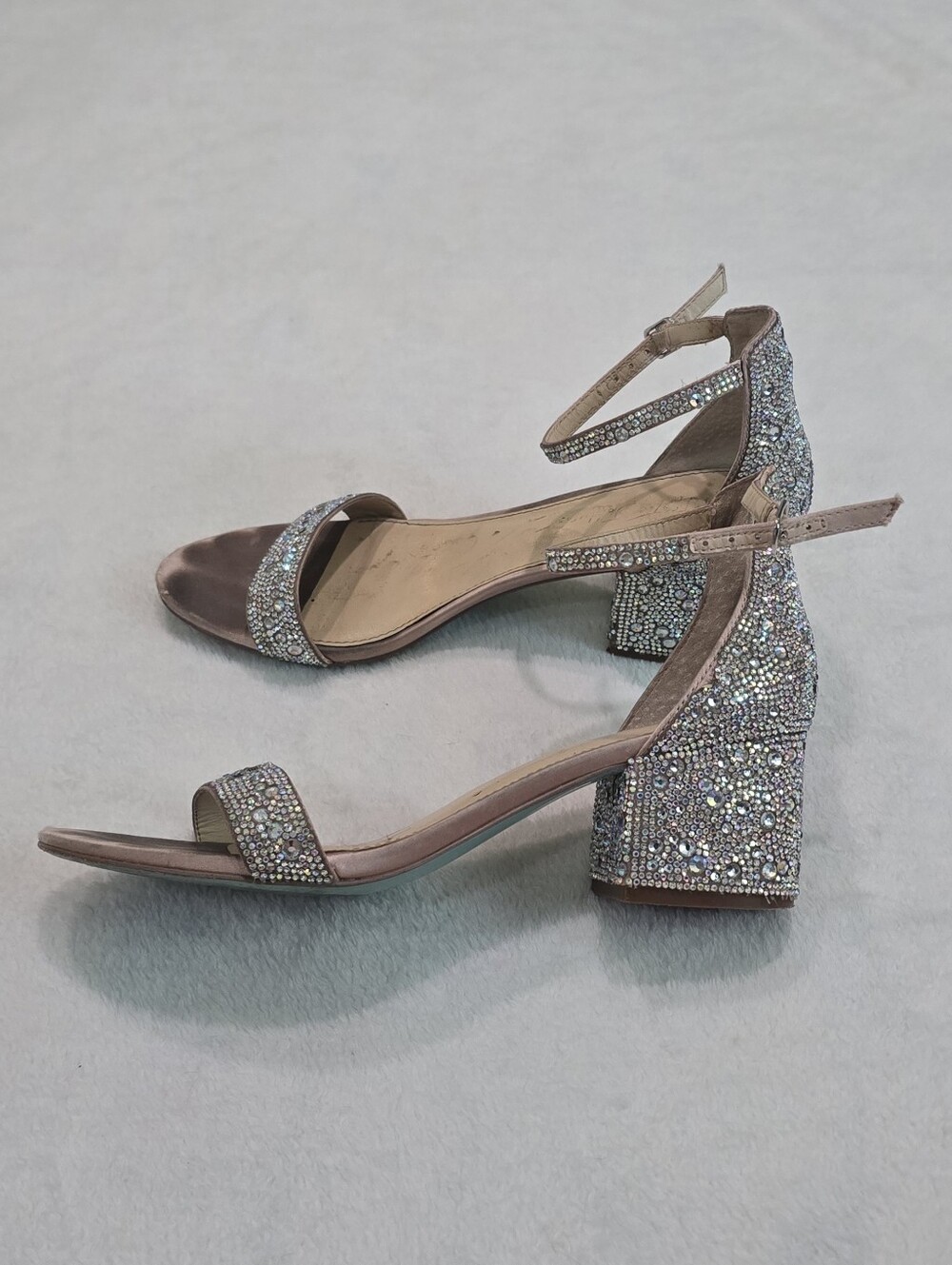 Blue By Betsey Johnson Heels Mari Sandal Beige Rhinestone Block Heel Size 8